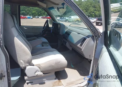 1994 GMC Sierra C1500 из США, поврежденный, VIN 2GTEC19K5R1517805